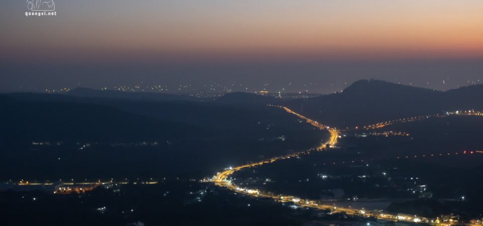 view at night from tien son dinh