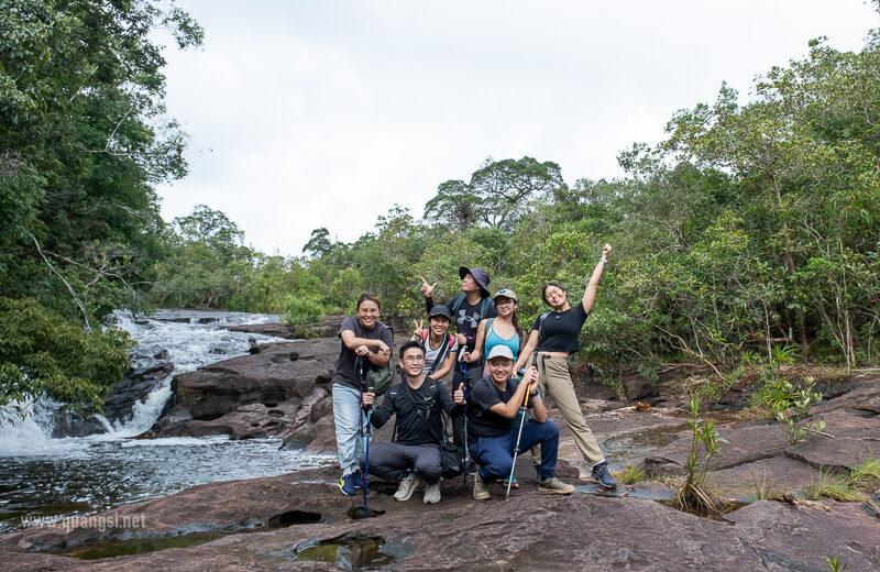 Suoi Tien 4 Hour Jungle Easy Trek and Spring Bath